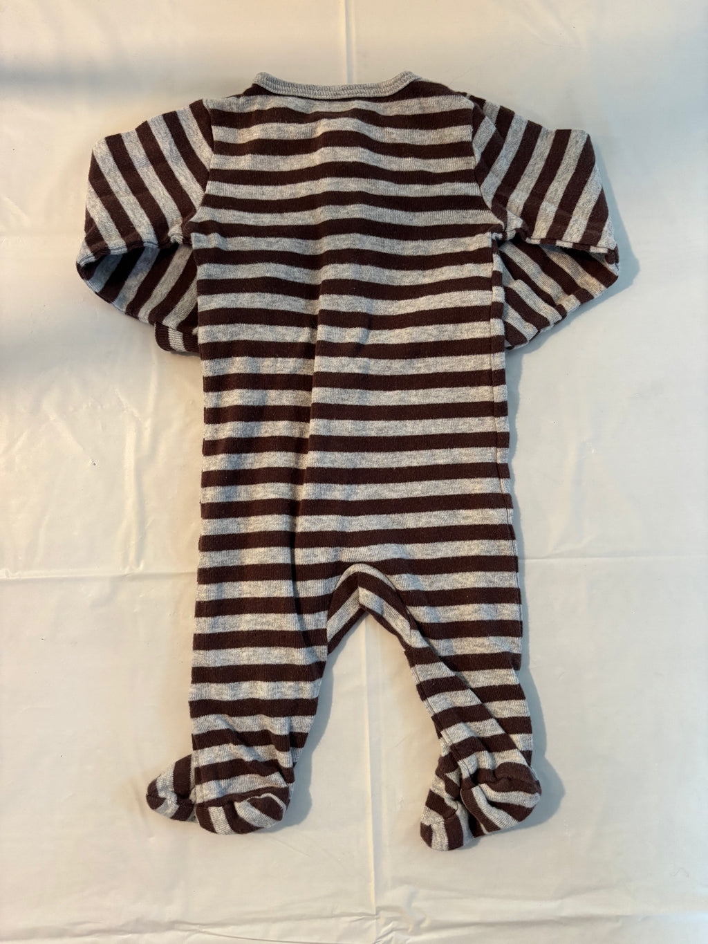 Striped sleeper with mittens