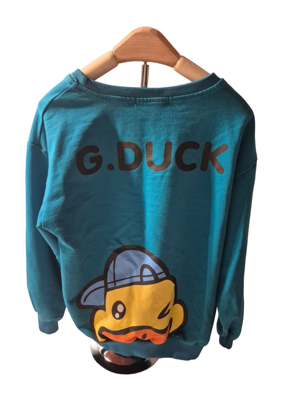 G.duck sweater
