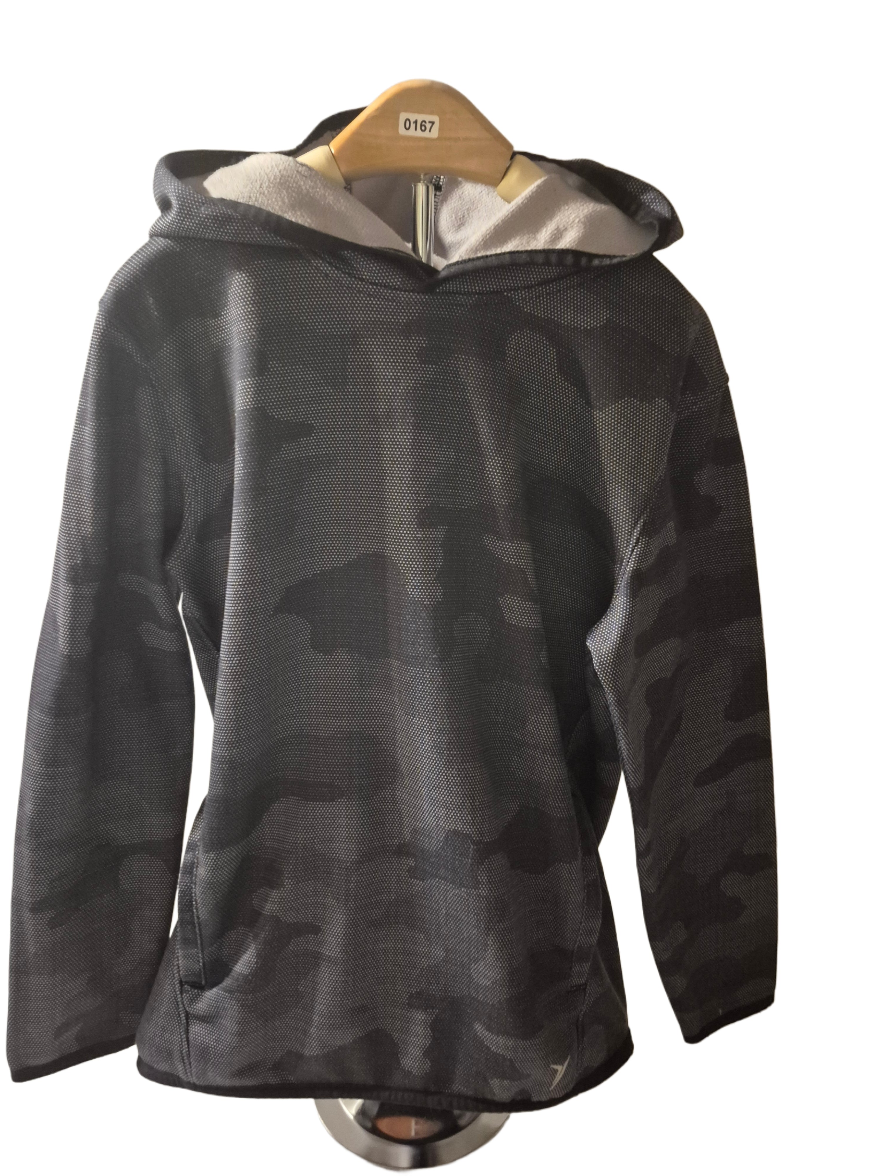 Old navy drake camo sweater