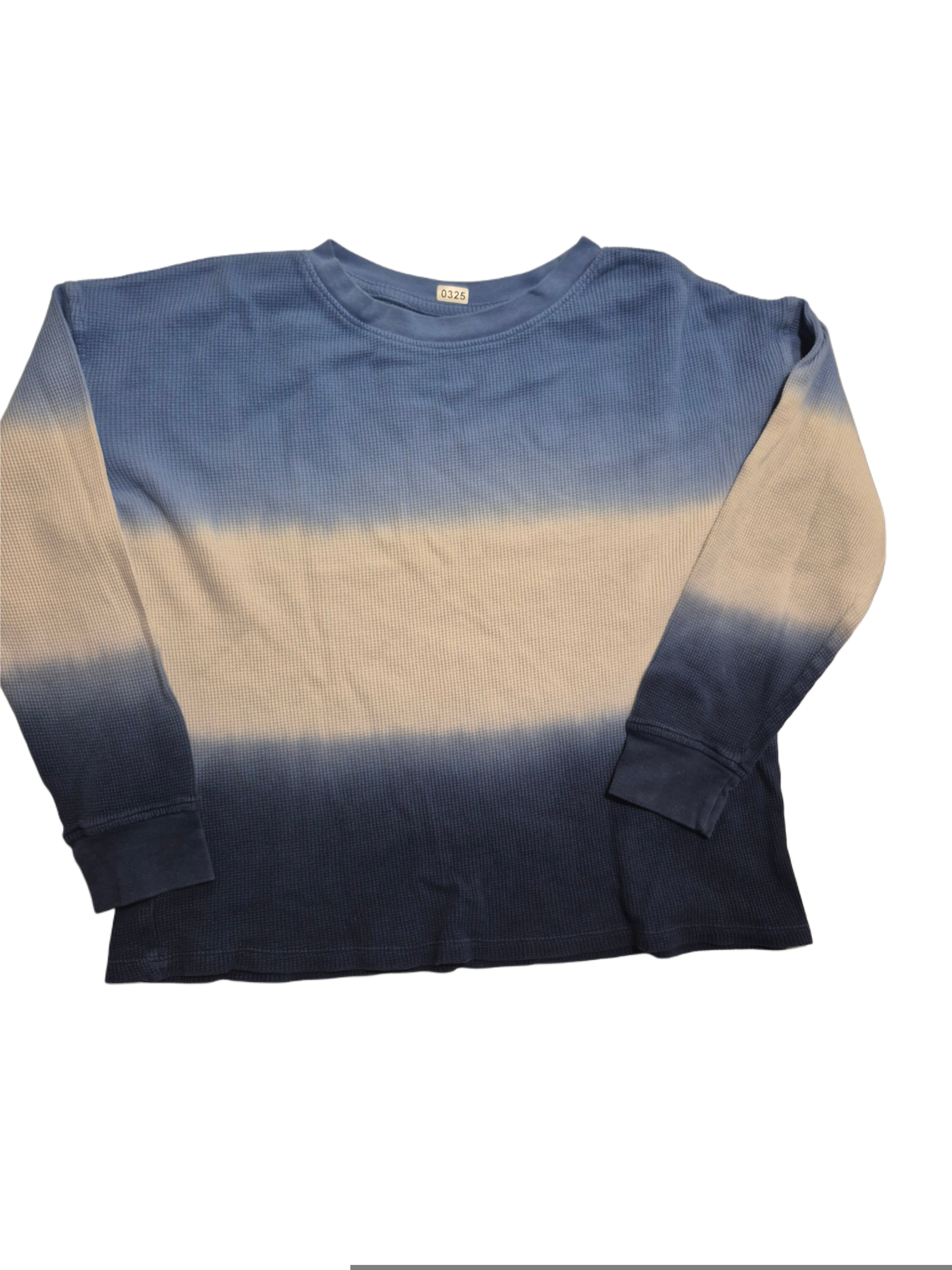 Long sleeved shirt blue and white