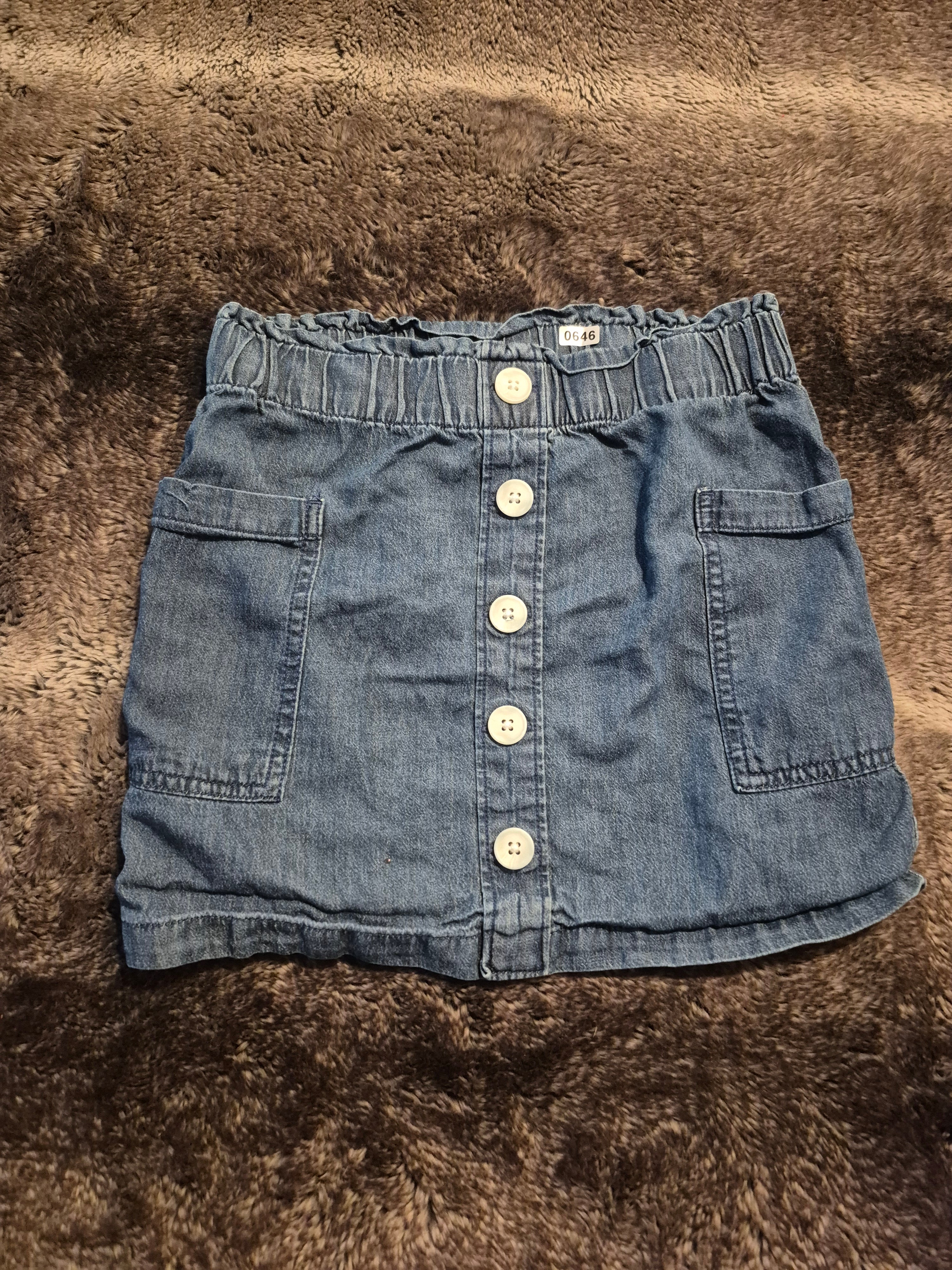 Blue skirt buttoned front